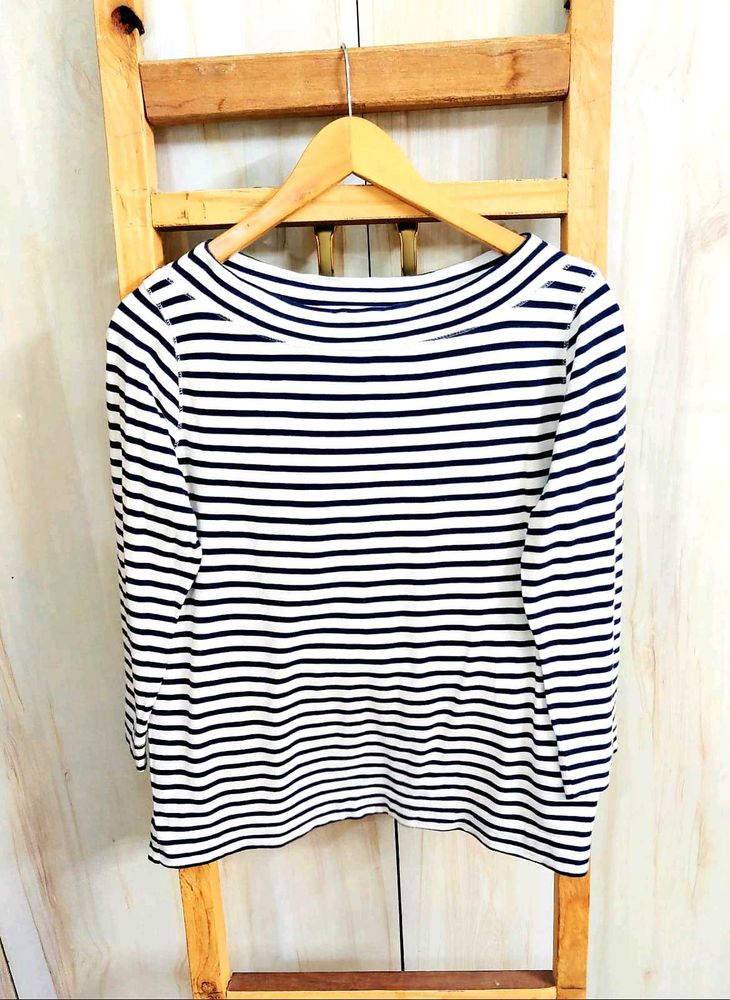 Cotton White &amp; Blue Lining Top Size-38