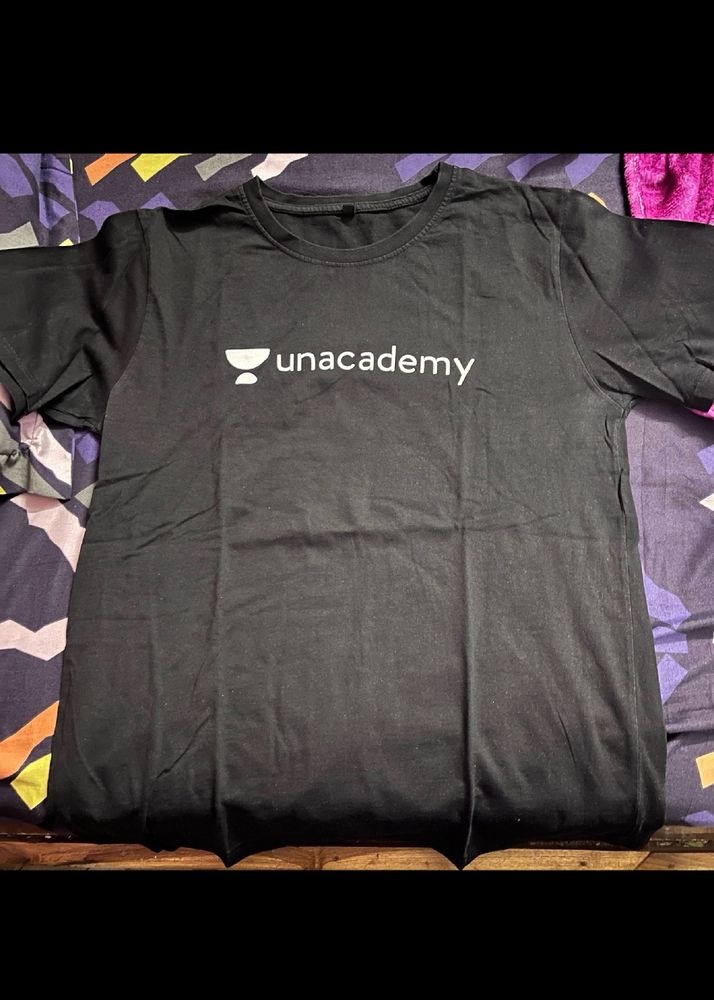 Black XL Size Tshirt Round Collar Unacademy