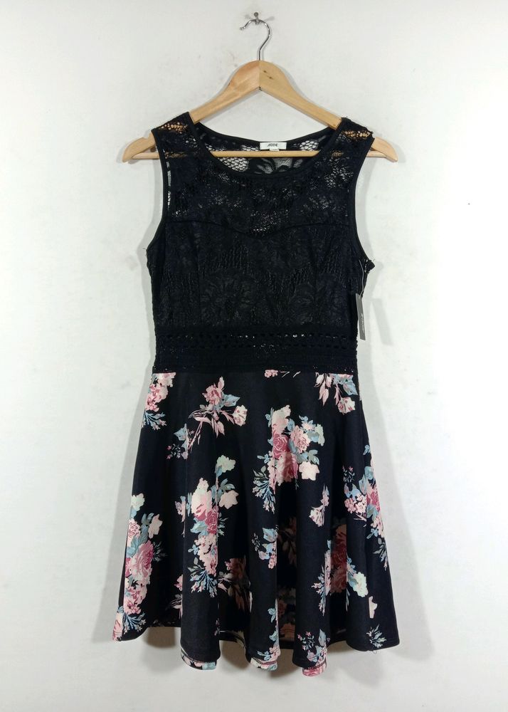 Black Printed Flowers Dress (Women&#39;s)