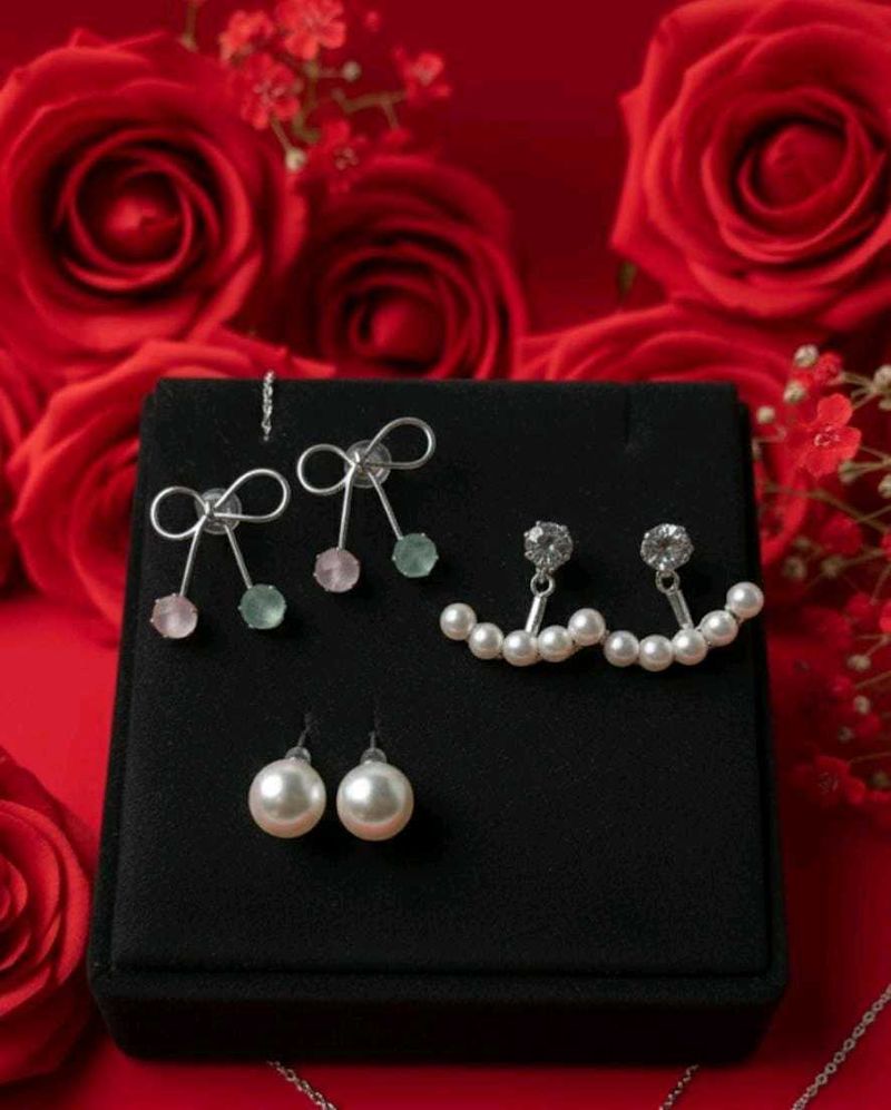 3 pairs of Pearl Earring Set