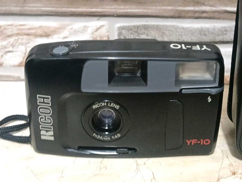 Vintage Ricoh YF-10 Film Camera