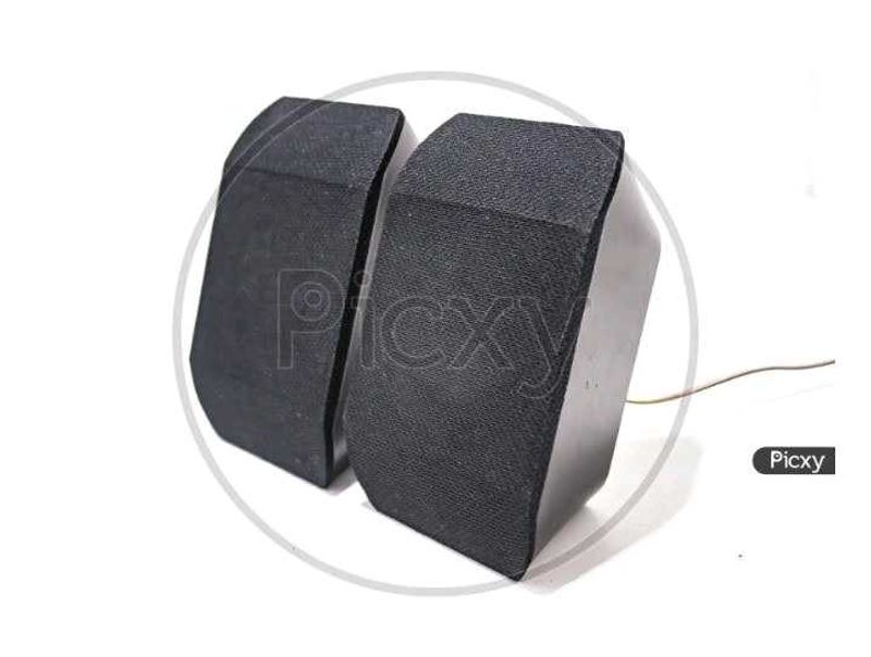 Intex Speaker&#39;s Working Conditions