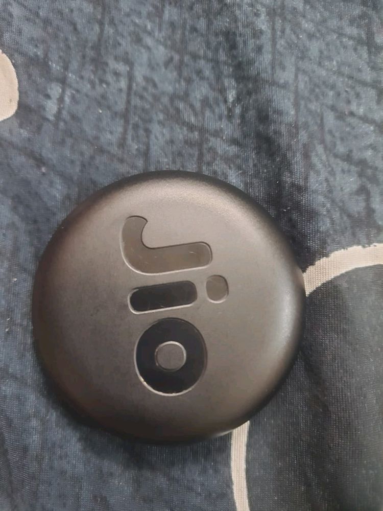 Jio Wifi Router+ Adoptor Worth Rs.200(No Cable)