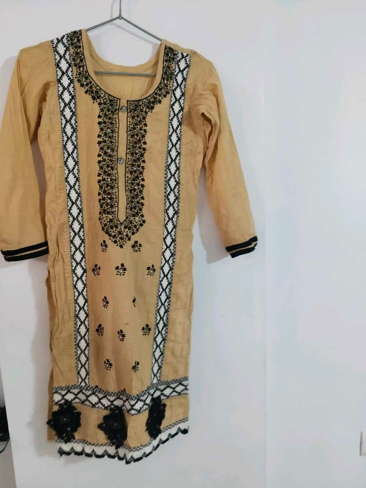 Embroidered Kurta Set