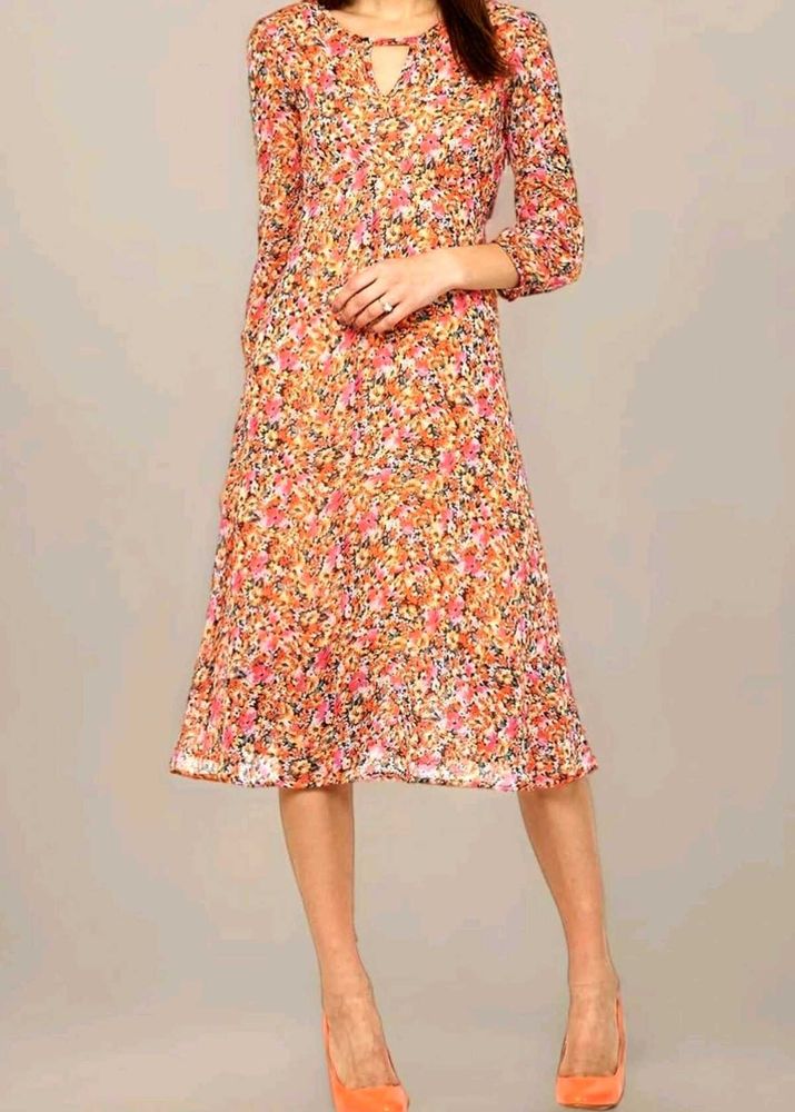 HARPA below Knee Length Dress