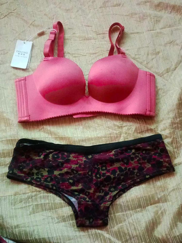 Peach Padded Bra &amp; Patterned Panties Set