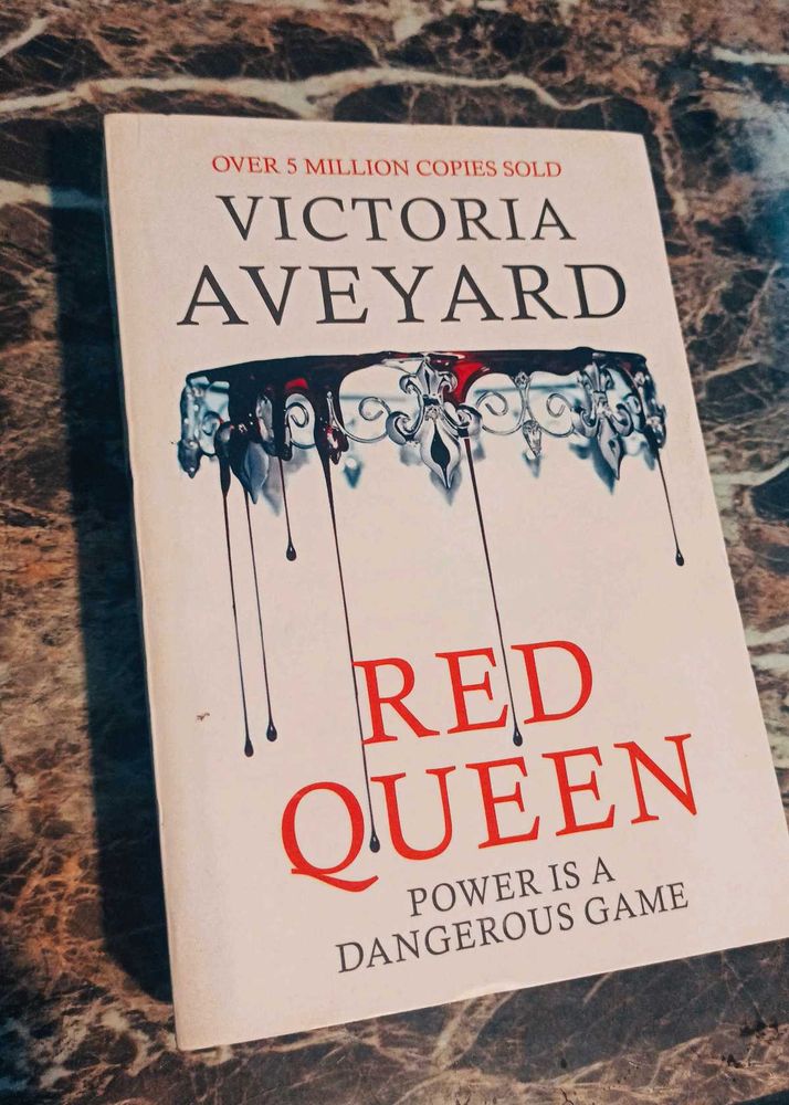 Red Queen &amp; Re d White &amp; Royal Blue