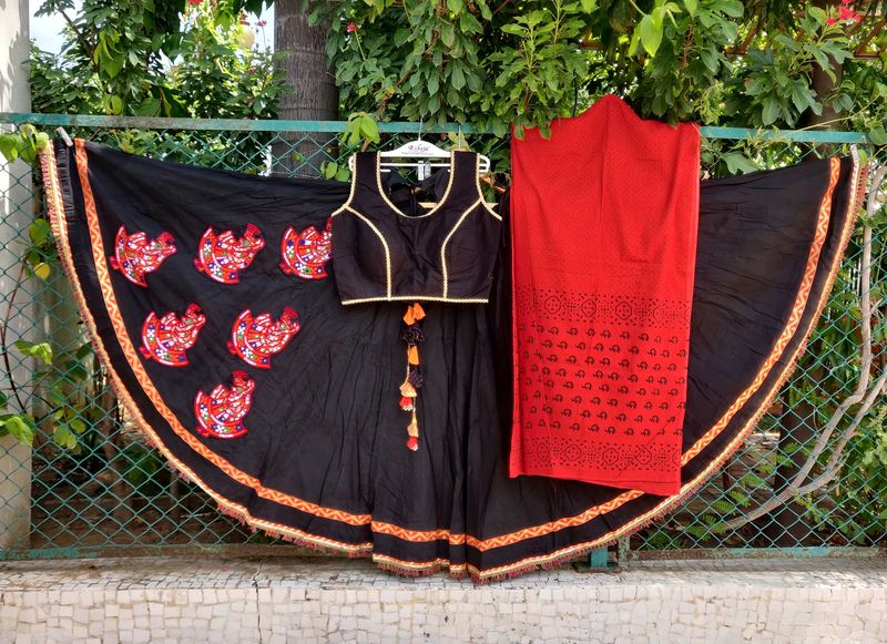 Black Lahenga Choli