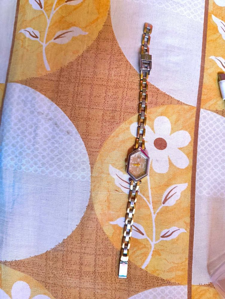 Women Golden Watch