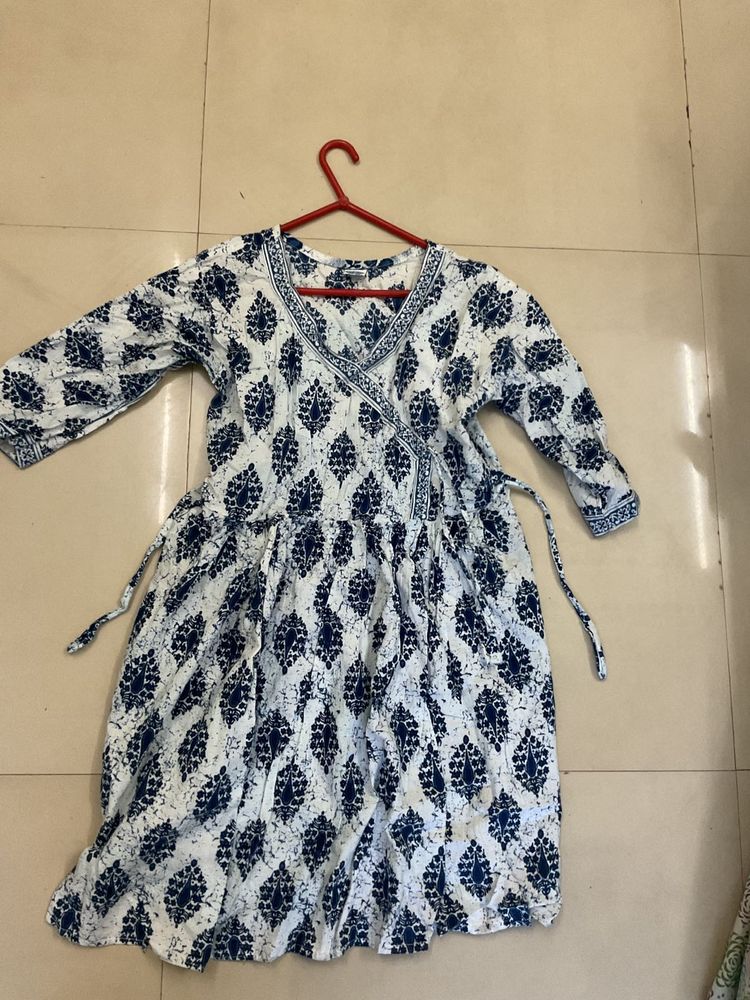 Blue &amp; White Print kurti