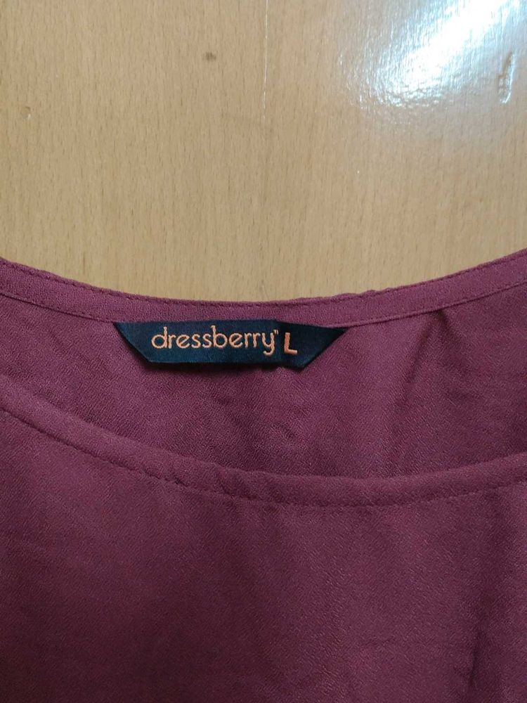 DressBerry Maroon Top - Size L