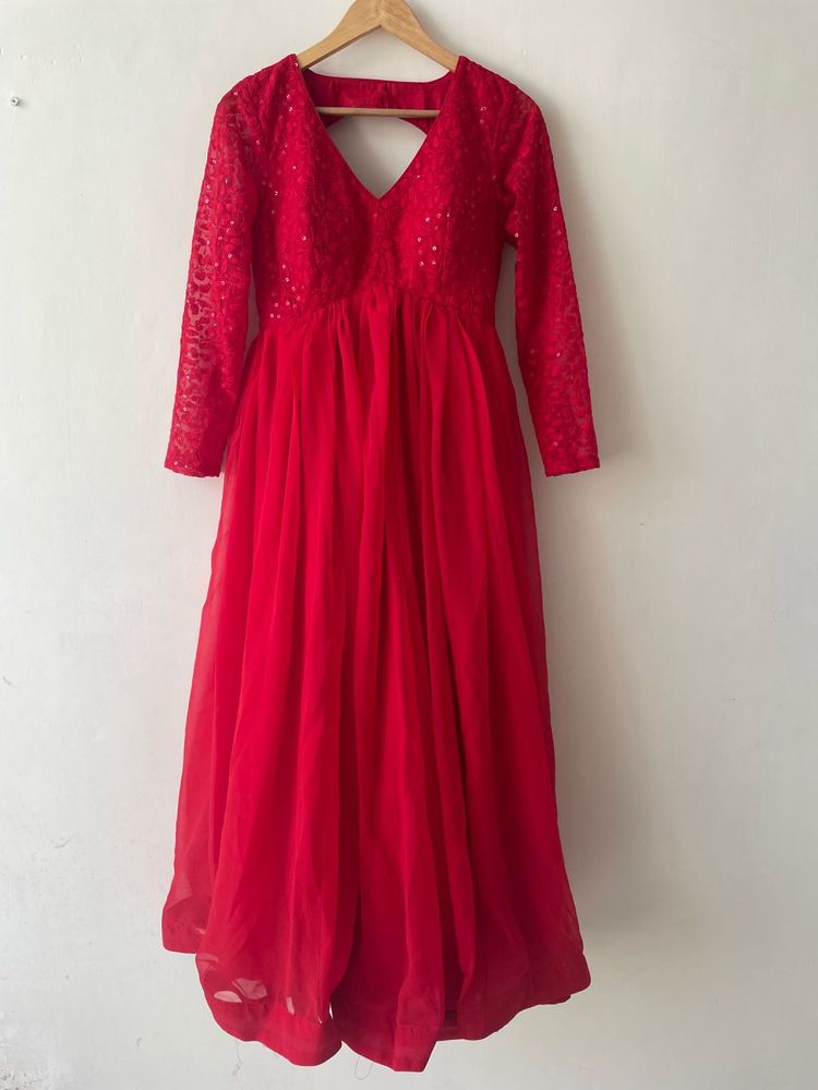 Elegant Red Lace Maxi Dress