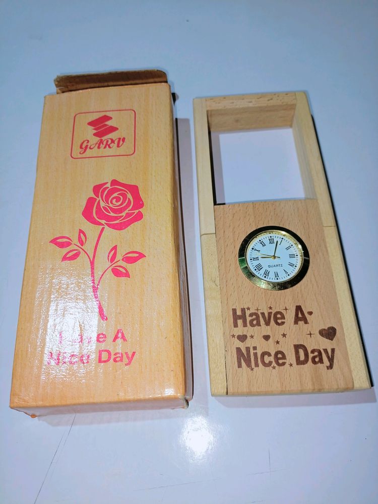 Wooden pencil stand