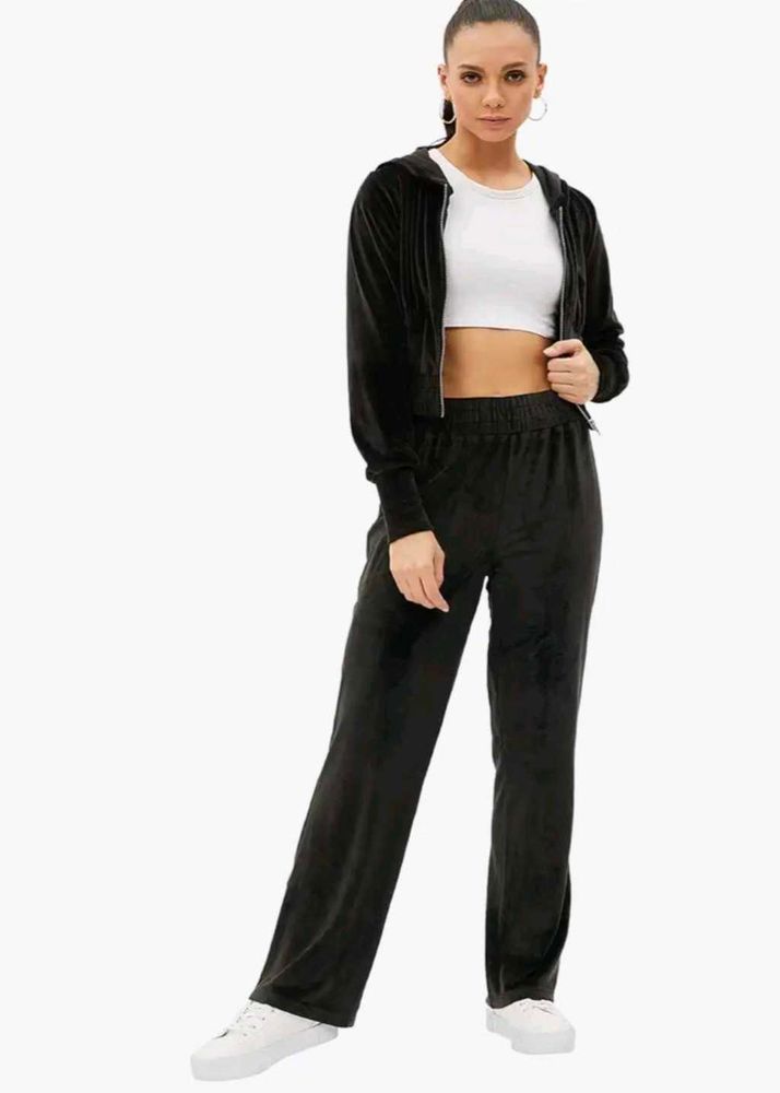 xs size crop sweatshirt with cap