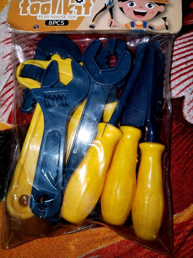 Toy tools kit  ⚒️✂️⛏️👩‍🔧