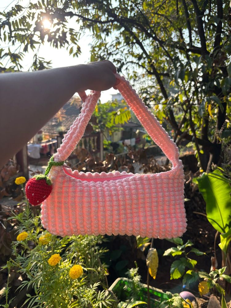 Cute Pink Knitted Strawberry Bag