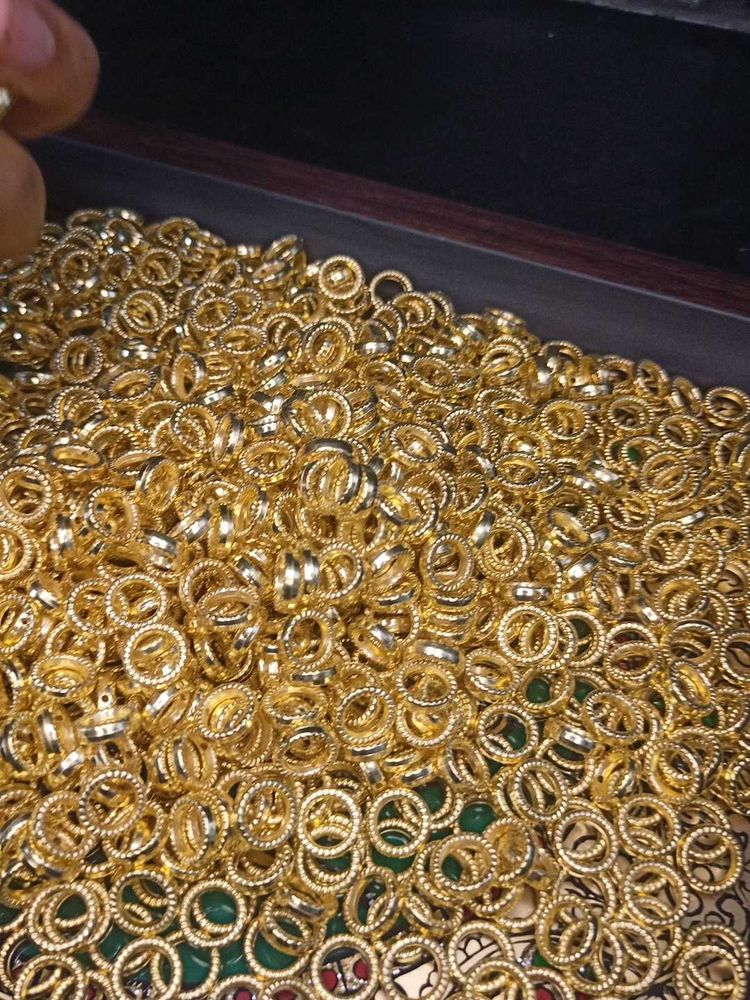 Gold Rings 100 pieces