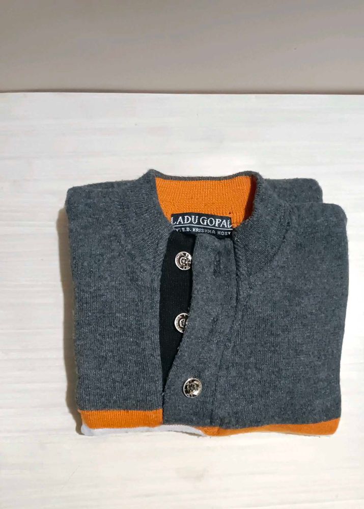 Grey Knitted sweater