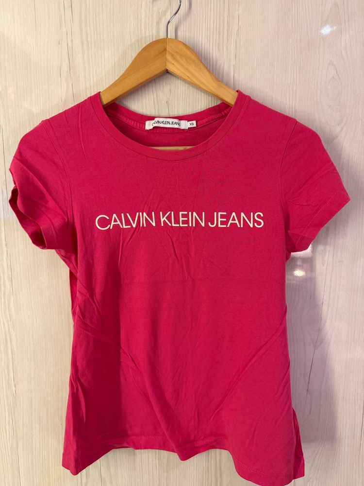 Cute original CK T Shirt Never Worn