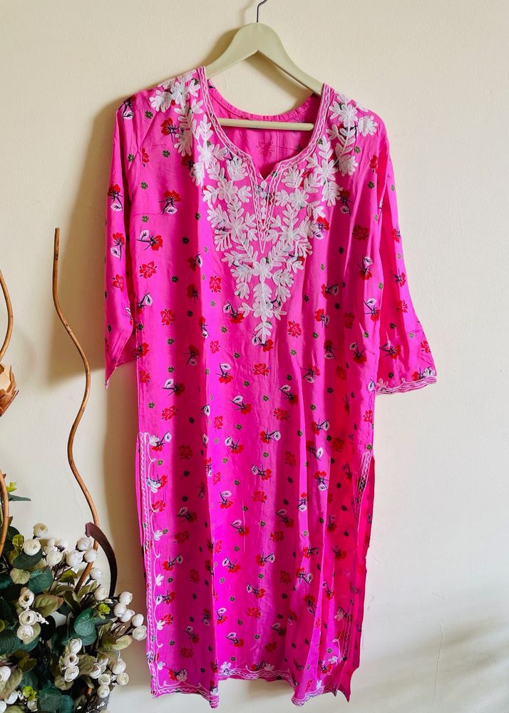 Pink Floral Embroidered Kurta