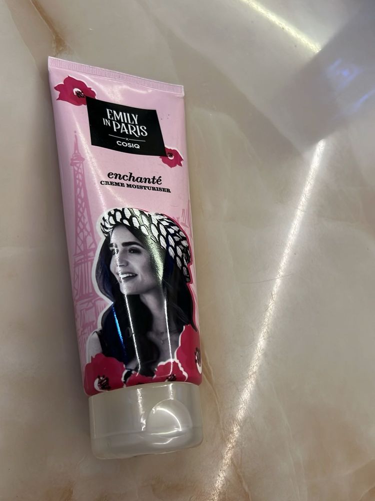 Emily in Paris Moisturizer - cosiq