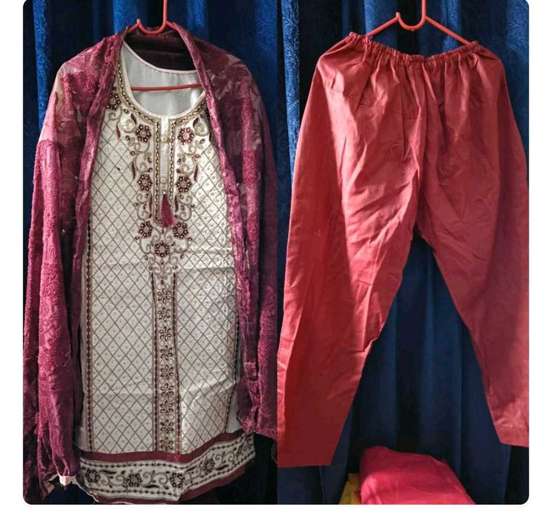 Elegant Embroidered Salwar Suit