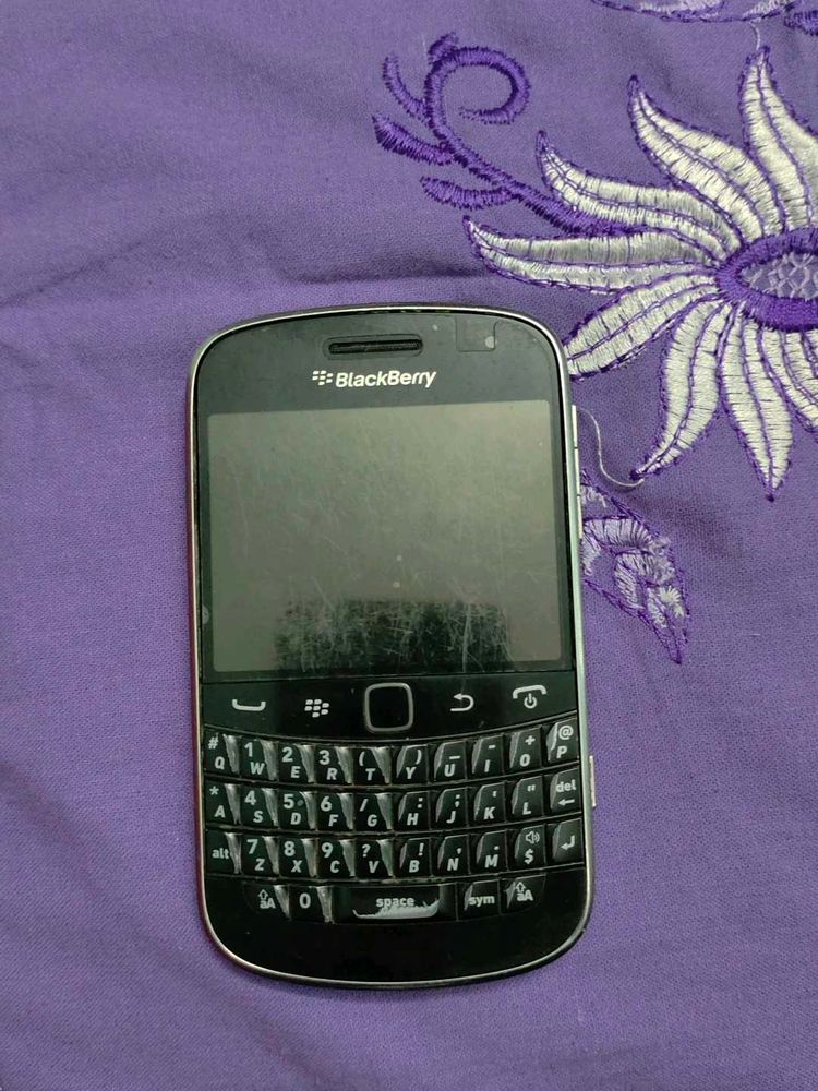 Blackberry 9900 Bold 4 Ded Condition