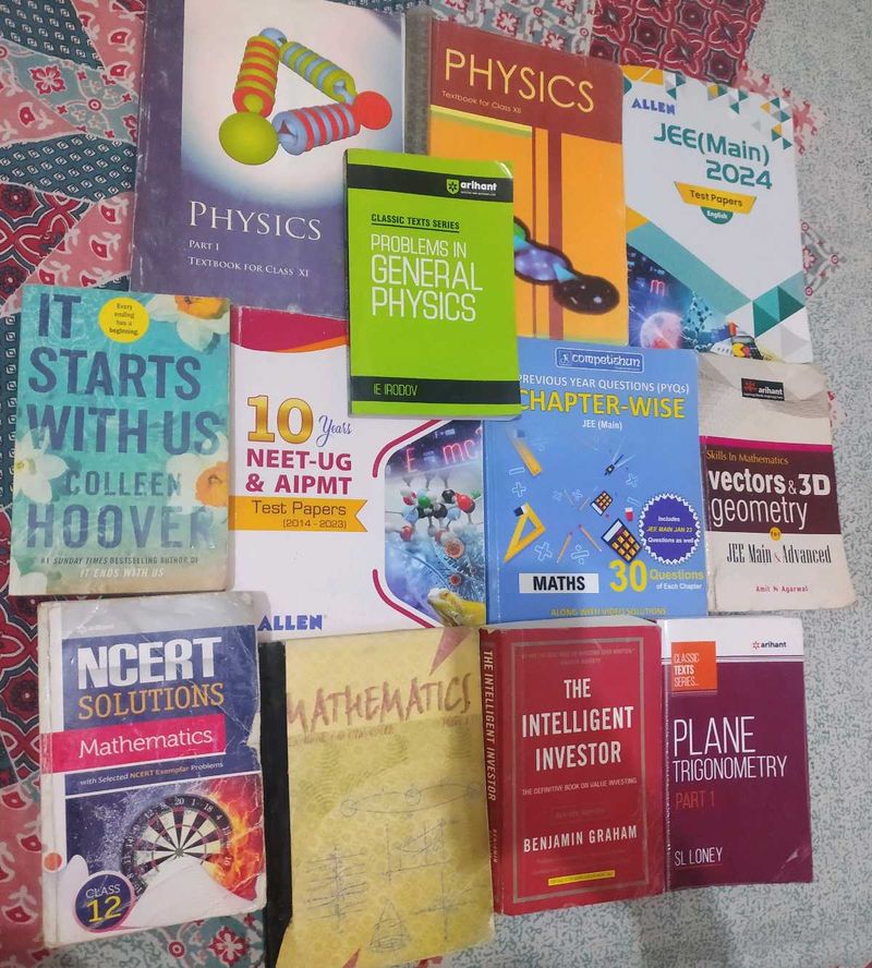 ANY TWO BOOKS JEE, NEET, PHY Or NOVELS @150