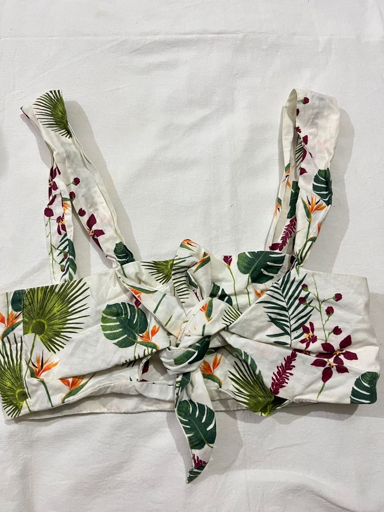 leaf and flower print crop top with side zipper
