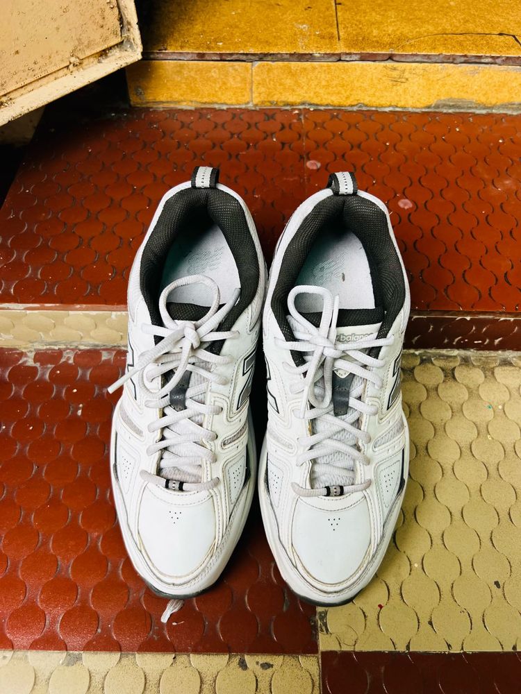 New Balance White  Sport Shoes , Size : 9