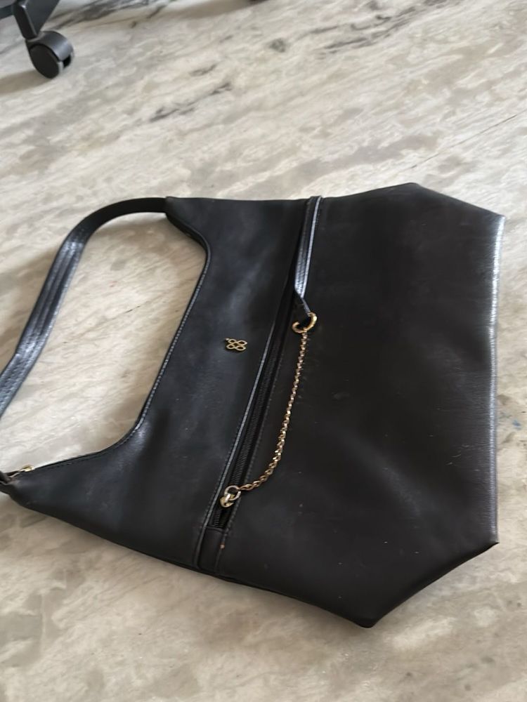 Vintage Black Leather Shoulder Bag