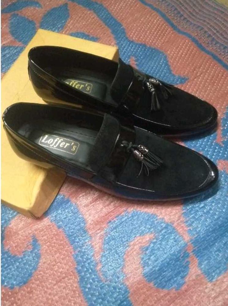 Loafer&#39;s Black Tassel Loafers