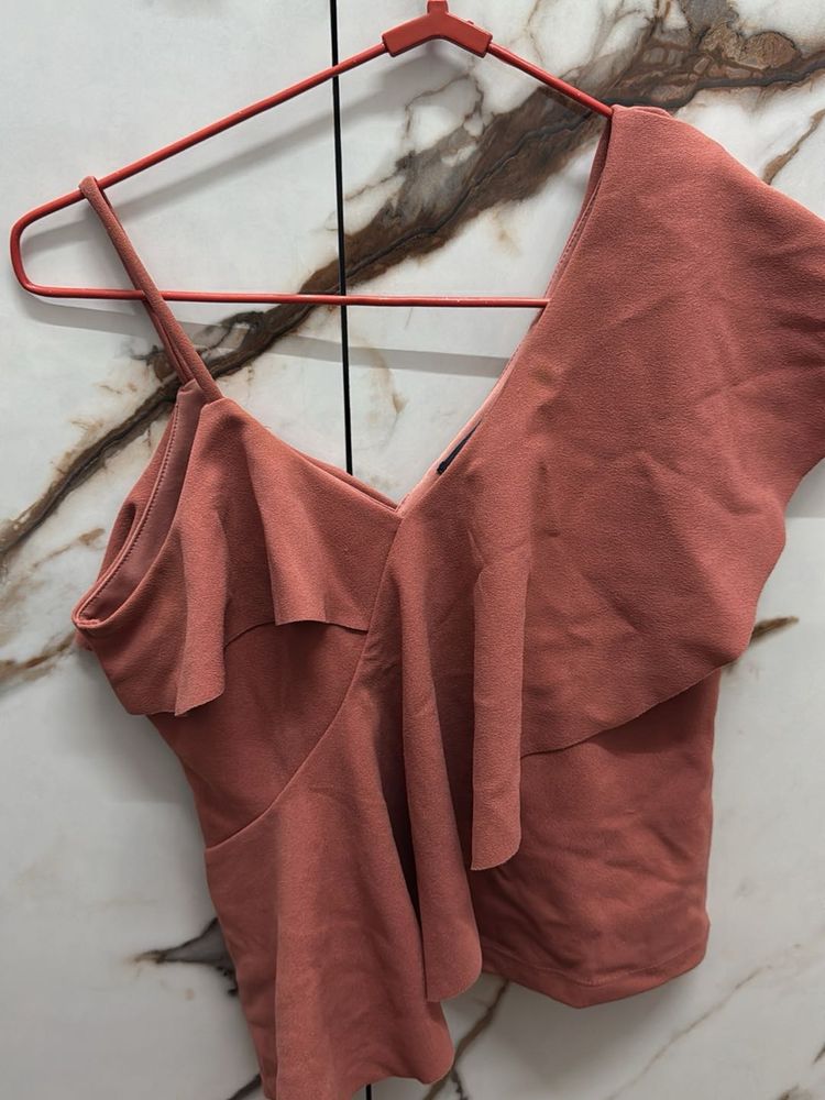 Ruffled One-Shoulder Top