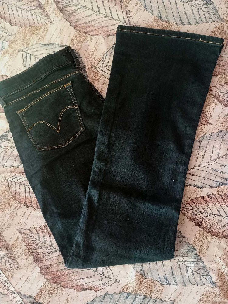 Levi&#39;s Bootcut Jeans @affordableprice