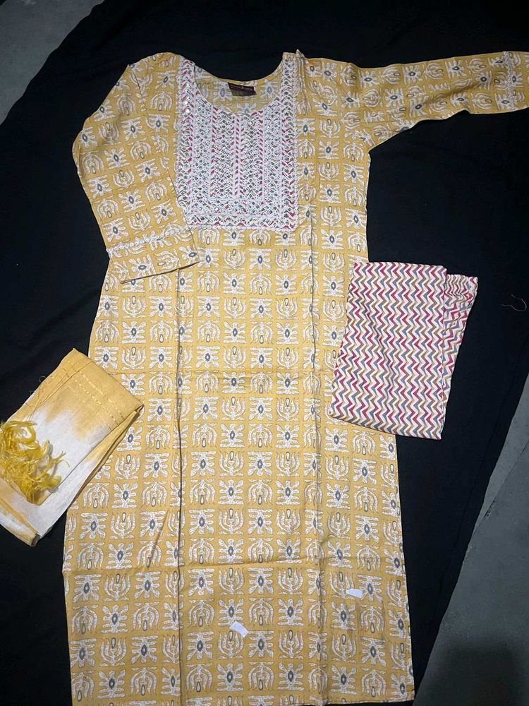 Elegant Floral Kurta Set  &amp; suit for women