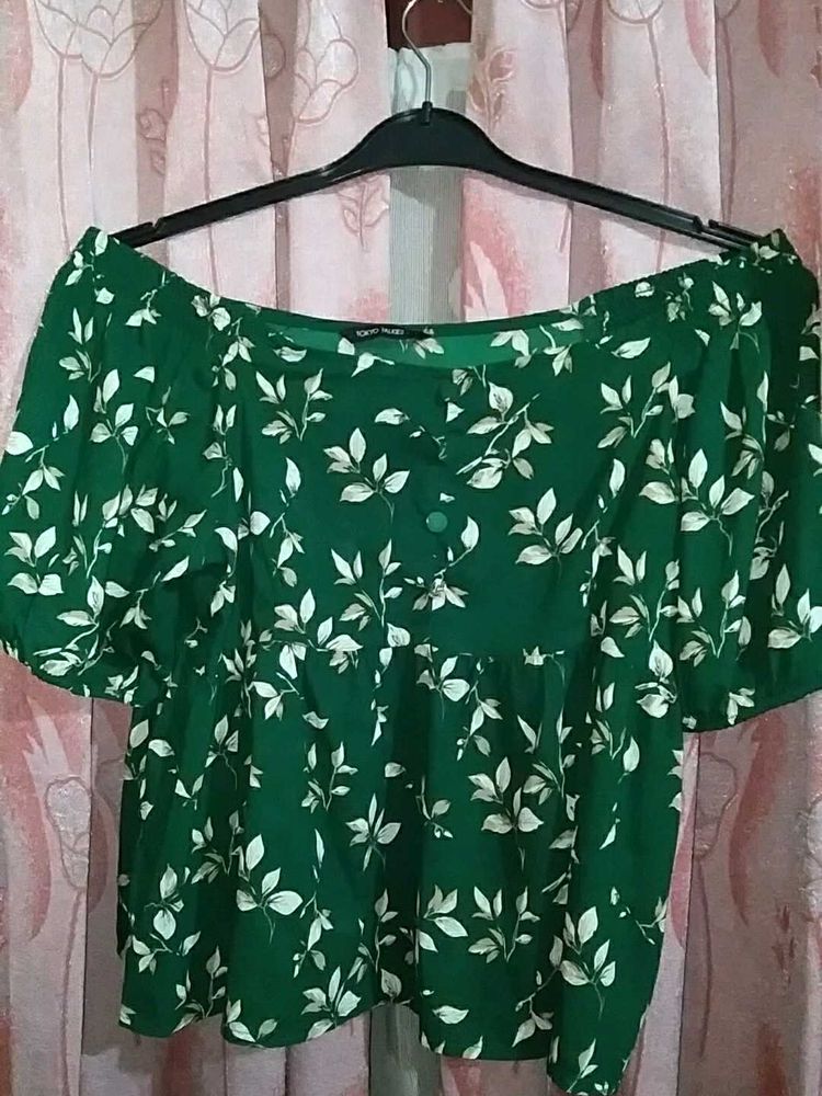 Floral Off-Shoulder Top