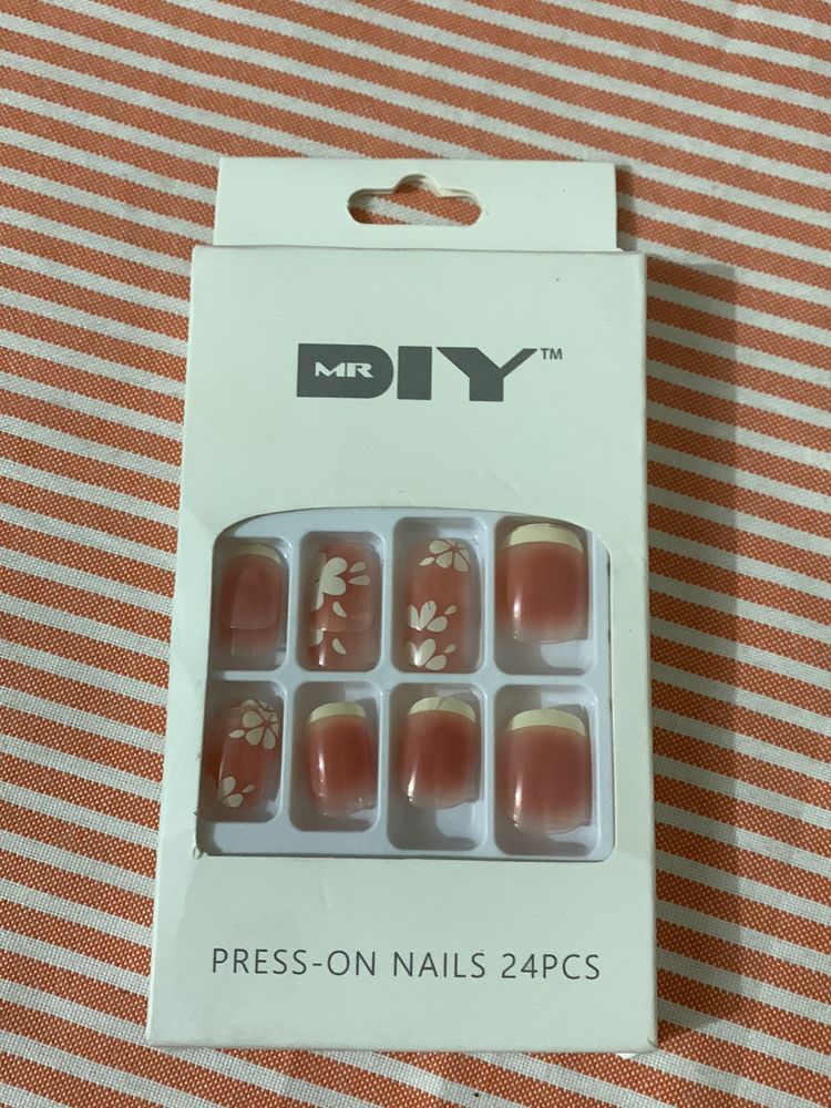 Mr.DIY Press On Nails