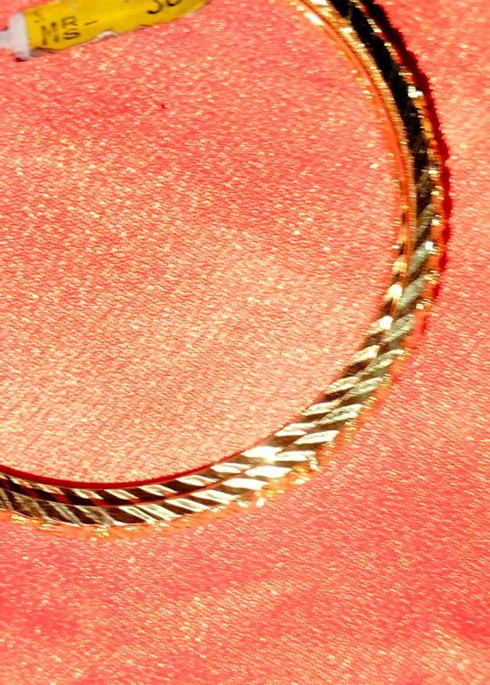 GOLD COVER BANGLE