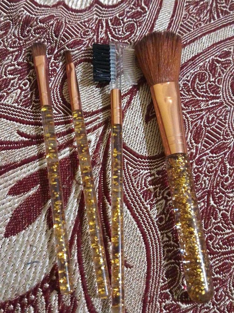 Makeup Brush Set Of 4