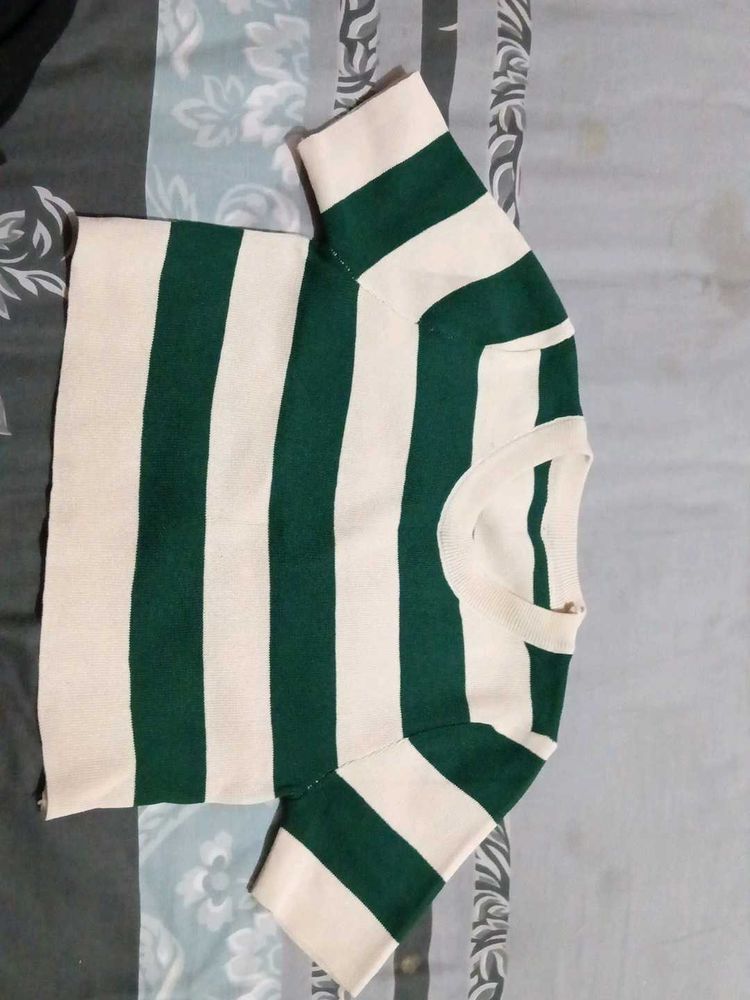 Korean Style Striped Crop Top