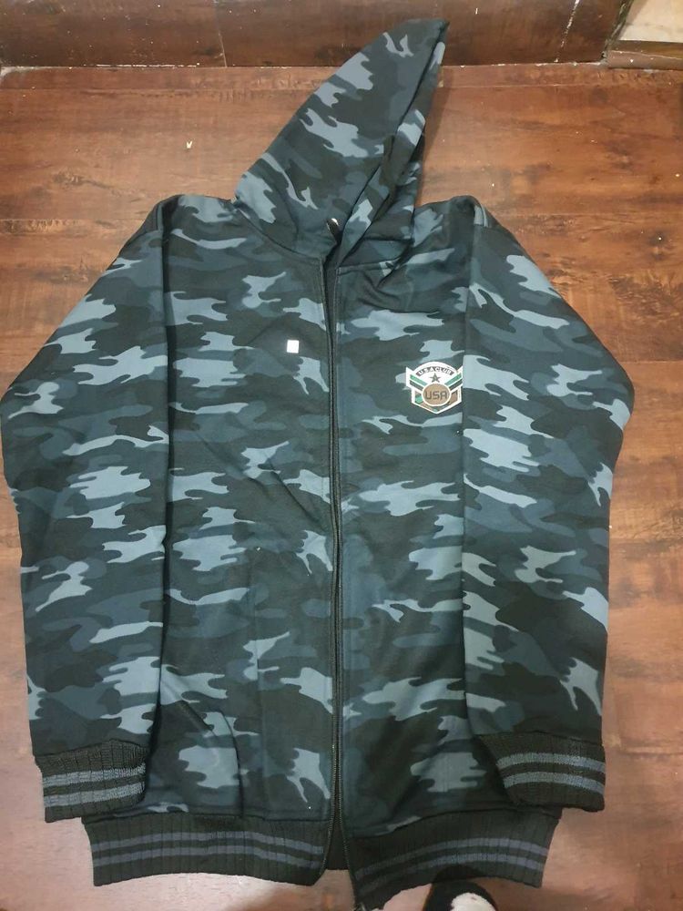 Camouflage Print Hoodie Jacket
