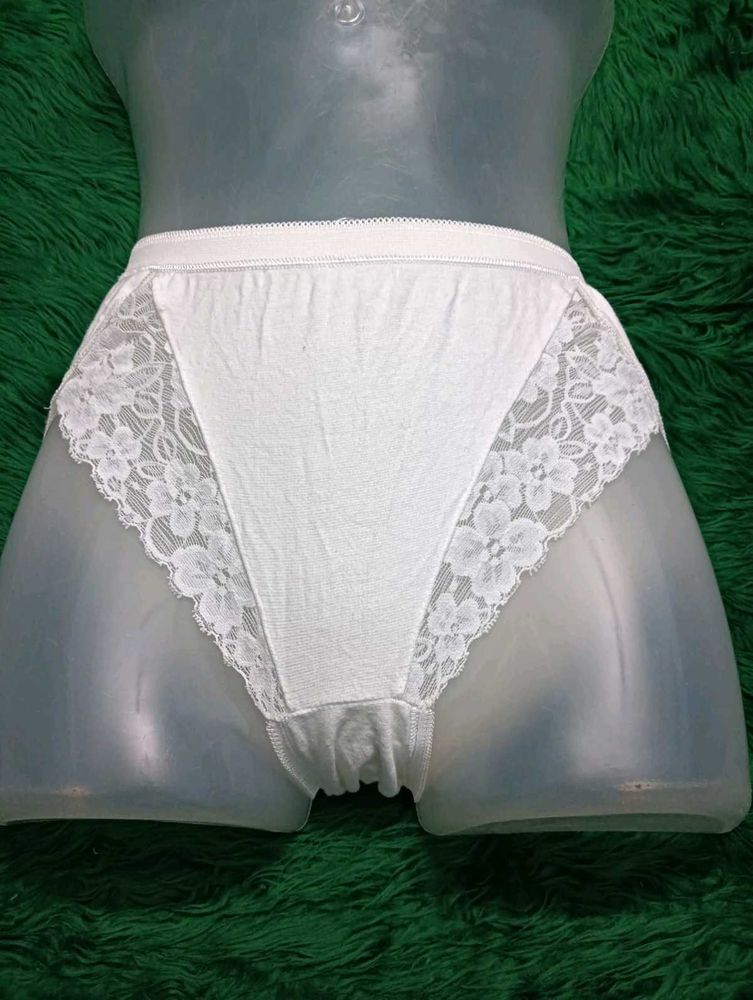 White Lace🎀 Trim Panties