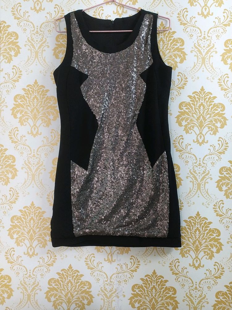 Women&#39;s Black Sequin Dress