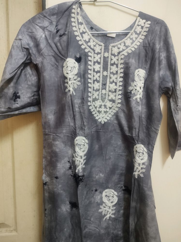 New Kurti Chikankari Work M size