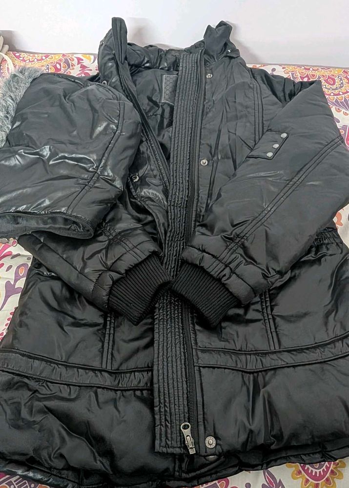 Stylish Black Puffer Jacket