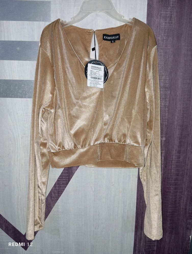 Gorgeous Golden Velvet Crop Top 👌❤