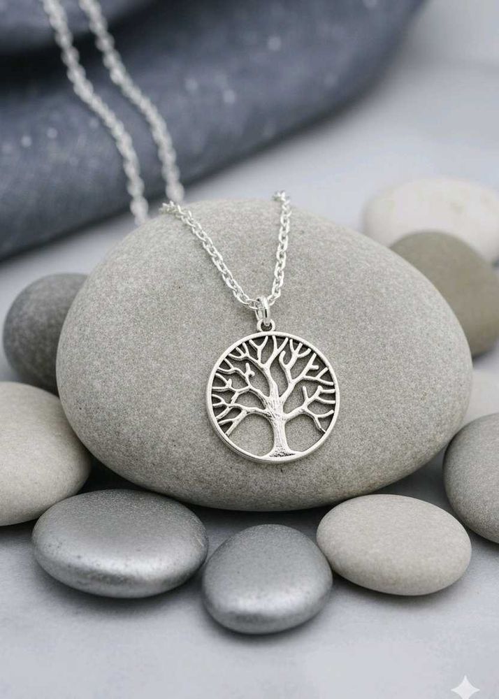 tree and Humsa necklace