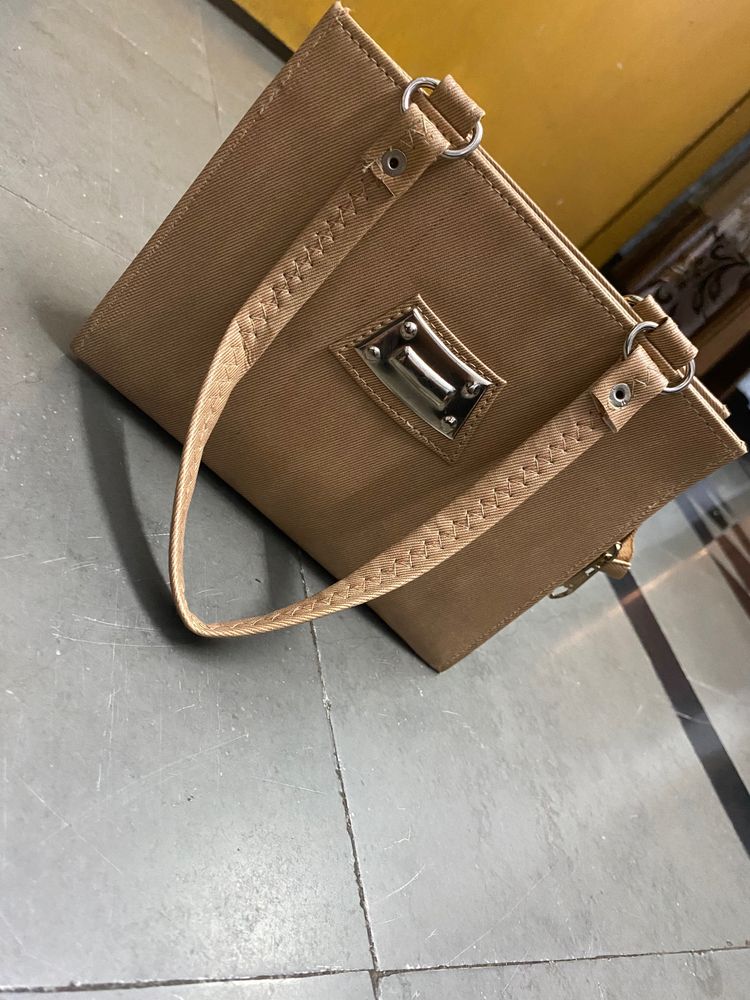 Combo Sale Is Live..Brand New Hand Bag (never Used