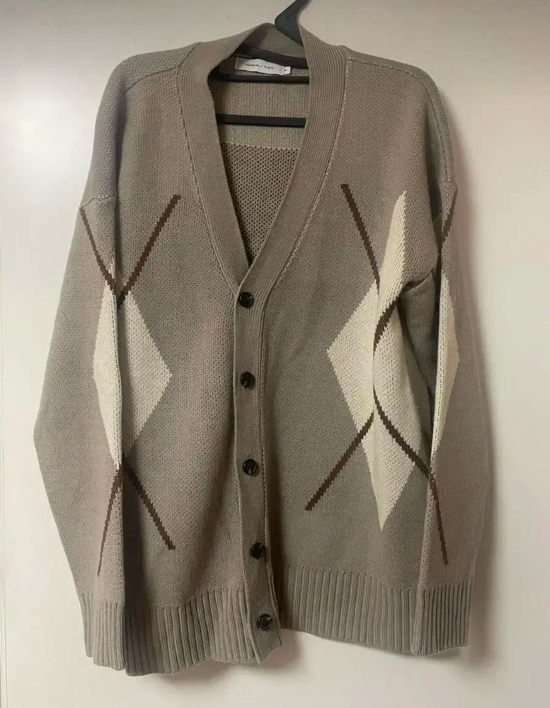 Argyle Pattern Cardigan