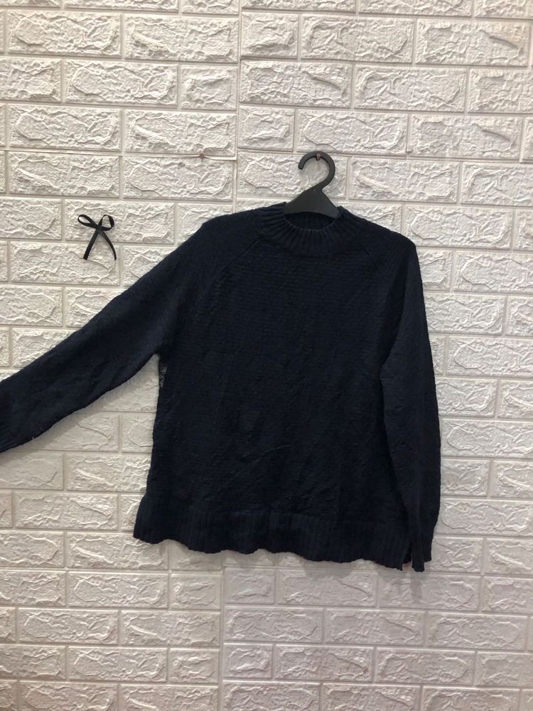 Navy Blue Pullover Sweater🌷